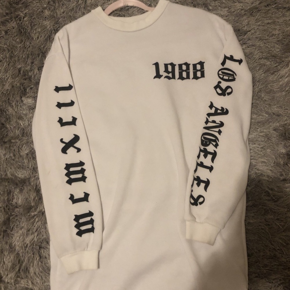 White lingerie sleeve sweatshirt/ sweater dress